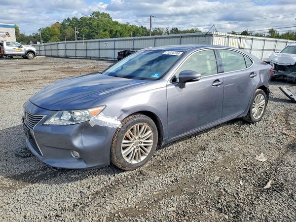 2014 LEXUS ES350 350 — Front 3/4