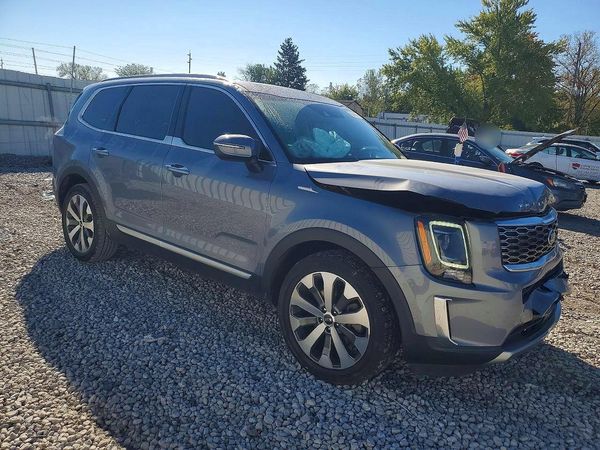 2021 KIA TELLURIDE S — Passenger 3/4