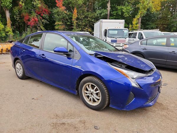 2016 TOYOTA PRIUS One/Two — Passenger 3/4