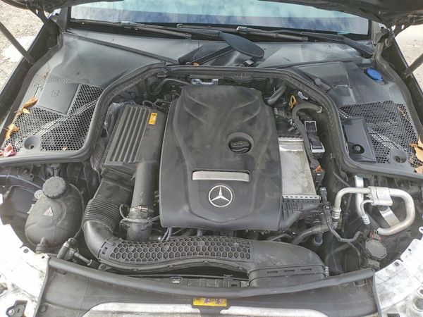 2018 MERCEDES-BENZ C C300 — Engine bay