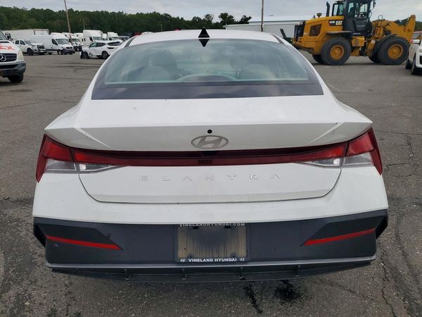 2024 HYUNDAI ELANTRA SEL — DIRR