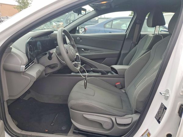 2024 HYUNDAI ELANTRA SEL — DENT