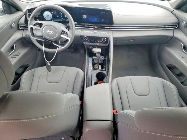 2024 HYUNDAI ELANTRA SEL — CKPT