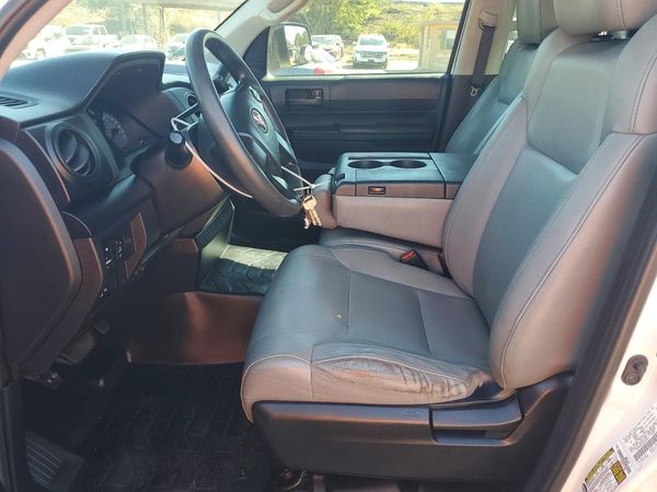 2016 TOYOTA TUNDRA SR/SR5 — DENT