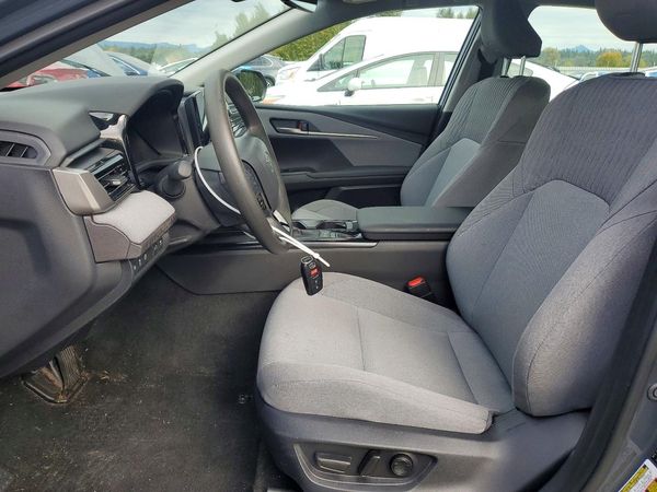 2025 TOYOTA CAMRY — DENT