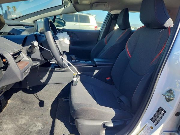 2025 TOYOTA PRIUS — DENT