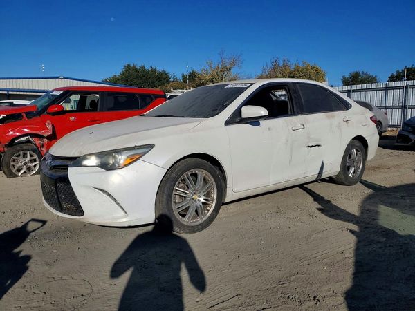 2017 TOYOTA CAMRY — DSFA — Front 3/4