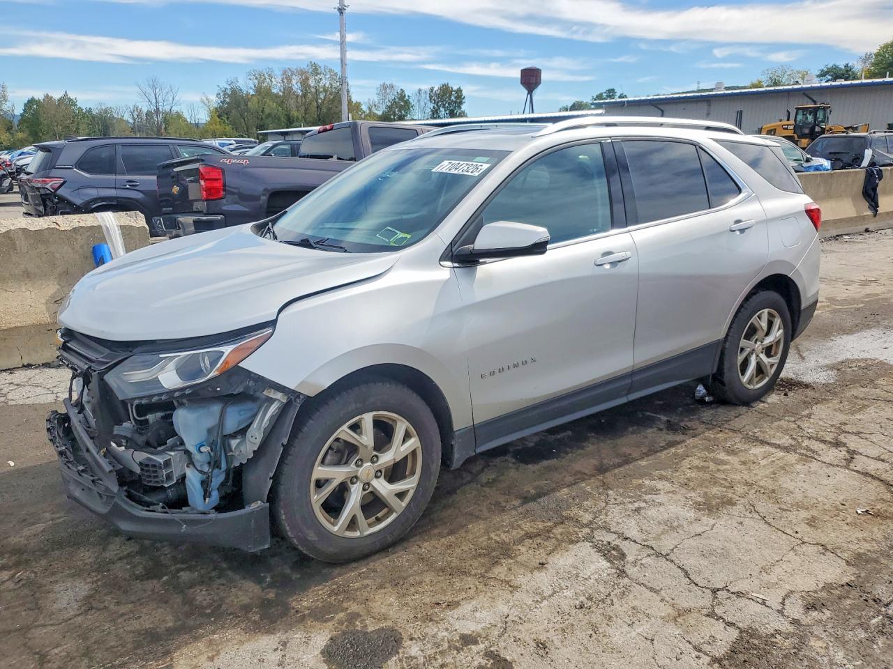 2018 CHEVROLET EQUINOX LT (2LT) — Front 3/4