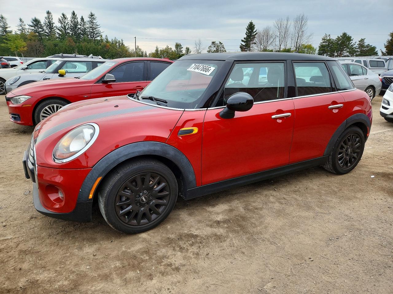 2016 MINI COOPER — Front 3/4
