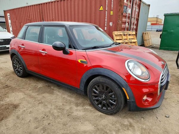 2016 MINI COOPER — Passenger 3/4