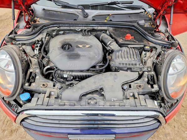 2016 MINI COOPER — Engine bay