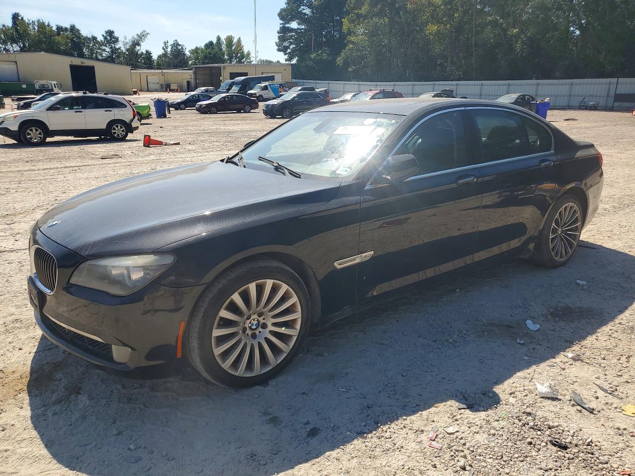 2012 BMW 7 SERIES 750xi/Alpina B7 xDrive — Front 3/4