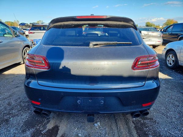 2017 PORSCHE MACAN — DIRR