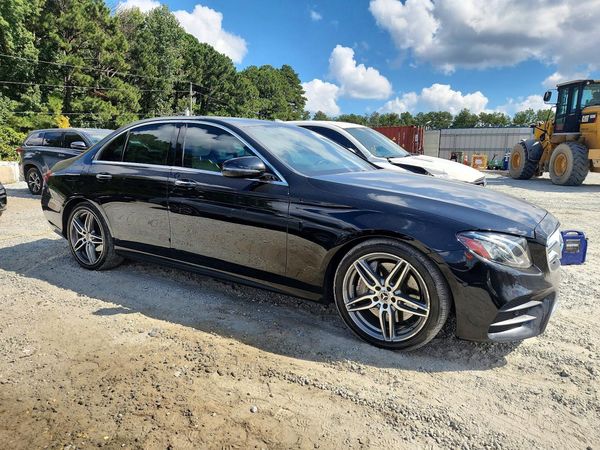 2018 MERCEDES-BENZ E-CLASS E300 — Passenger 3/4