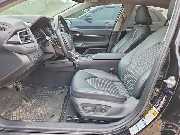 2021 TOYOTA CAMRY — DENT