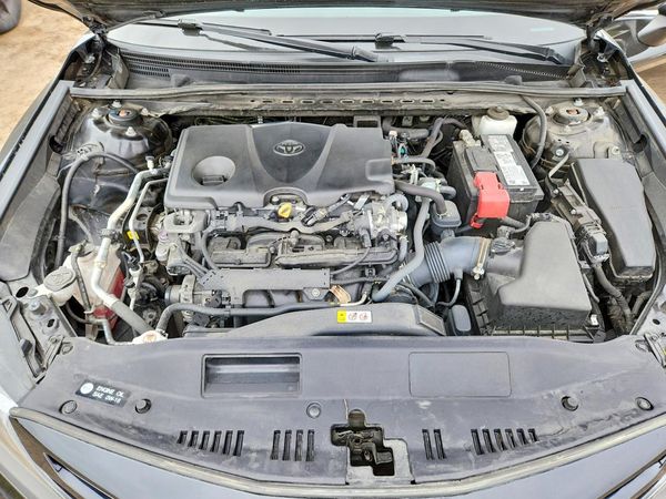 2021 TOYOTA CAMRY — Engine bay
