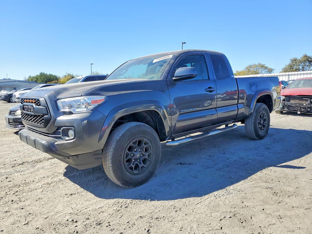 2019 TOYOTA TACOMA SR5 — Front 3/4