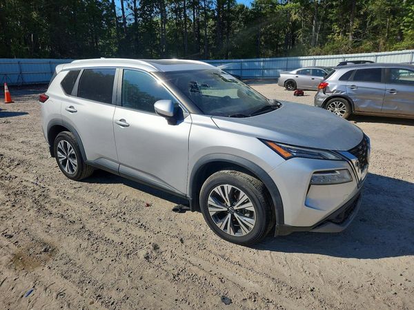 2022 NISSAN ROGUE SV — Passenger 3/4