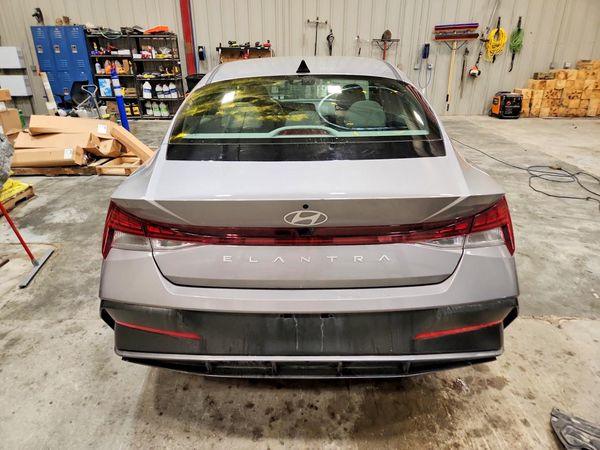 2025 HYUNDAI ELANTRA SEL Convenience — DIRR