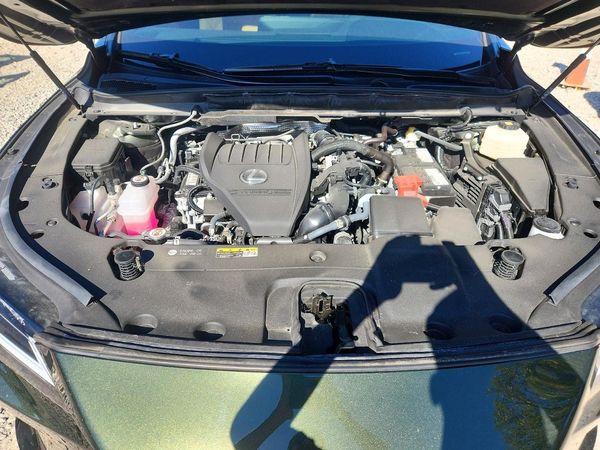 2025 LEXUS RX 350 — Engine bay