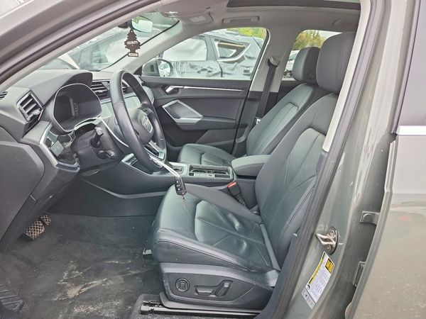 2019 AUDI Q3 — DENT