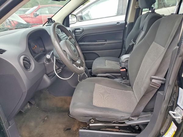 2016 JEEP COMPASS Sport — DENT