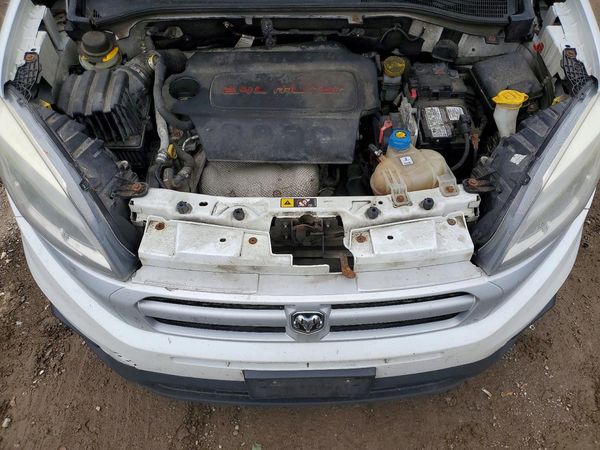 2017 RAM PROMASTER CITY SLT — Engine bay