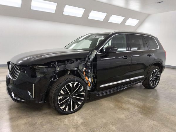 2025 VOLVO XC90 — DSFA — Front 3/4