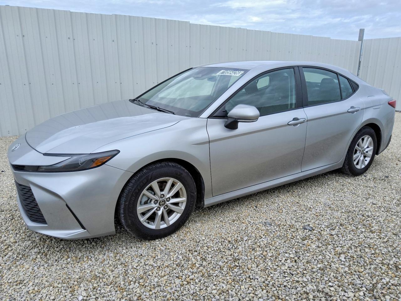 2026 TOYOTA CAMRY — Front 3/4