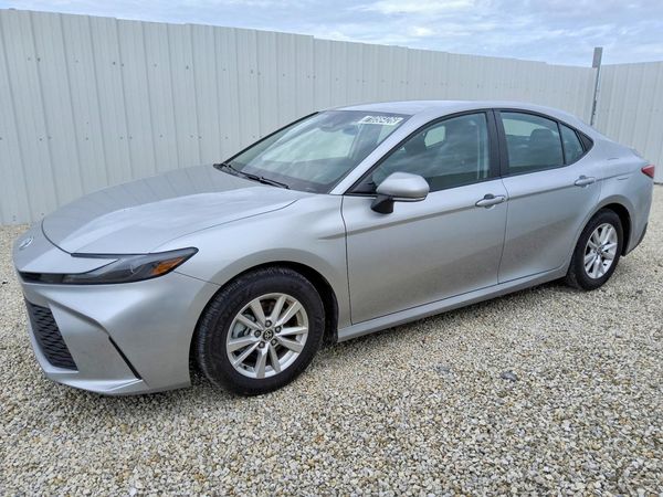 2026 TOYOTA CAMRY — Front 3/4