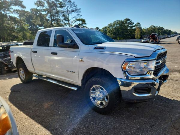 2021 RAM 2500 Tradesman — Passenger 3/4