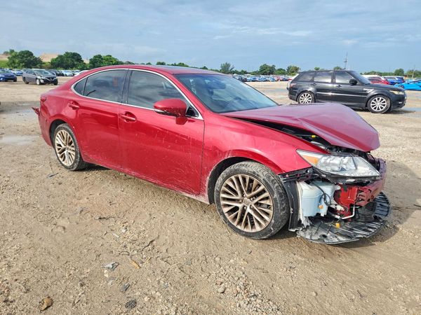 2015 LEXUS ES 350 — Passenger 3/4