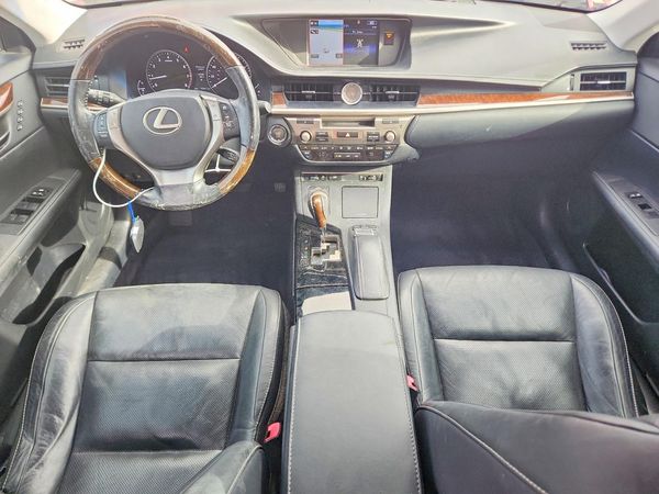 2015 LEXUS ES 350 — CKPT