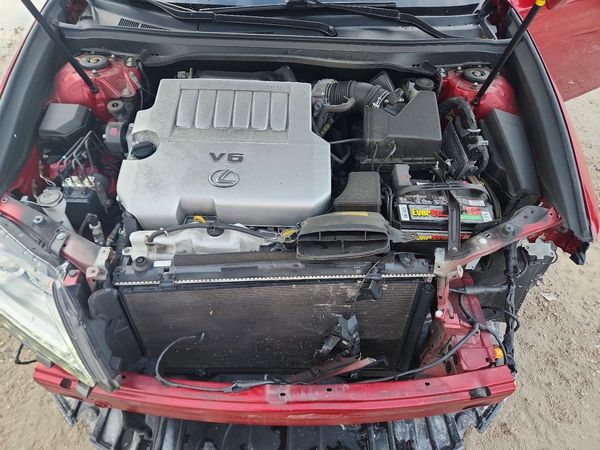 2015 LEXUS ES 350 — Engine bay
