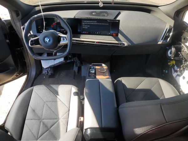 2024 BMW IX