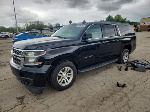 2018 CHEVROLET SUBURBAN LT — Front 3/4
