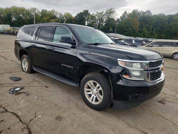 2018 CHEVROLET SUBURBAN LT — Passenger 3/4