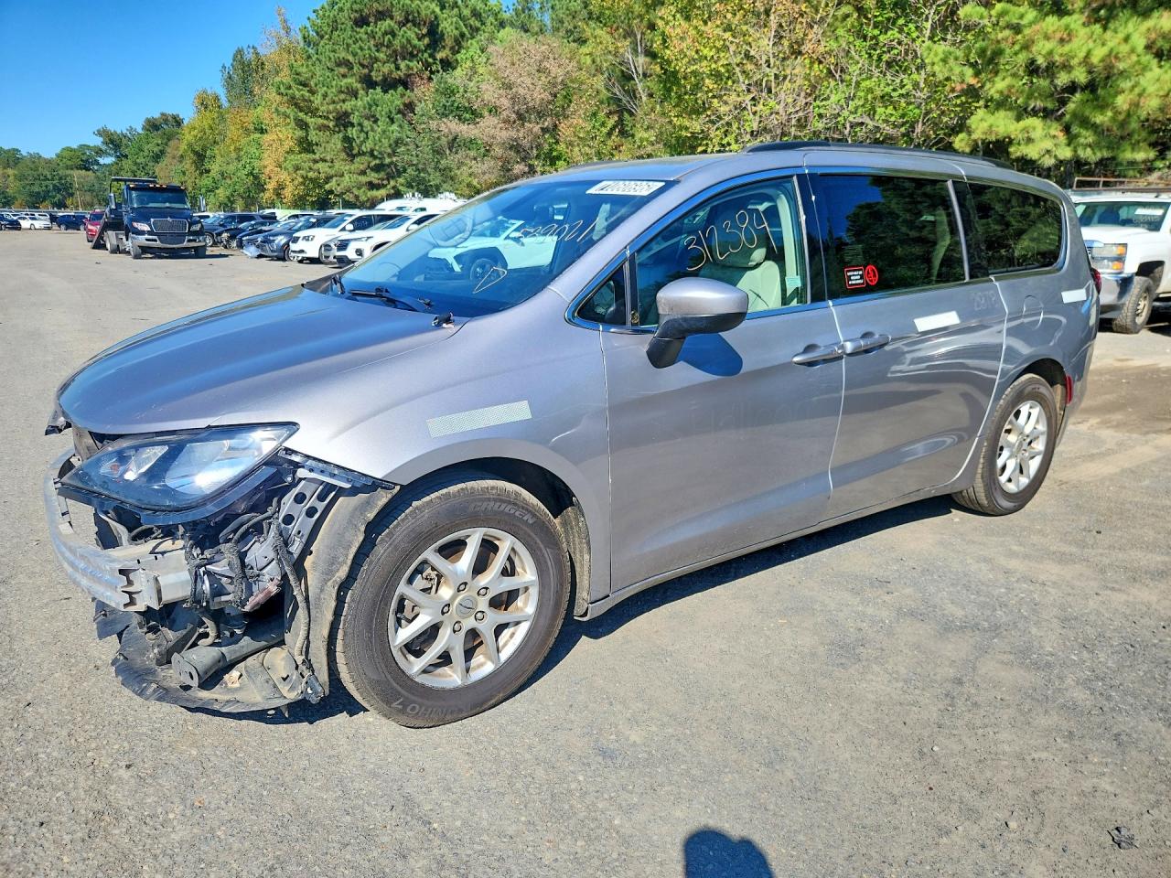 2021 CHRYSLER VOYAGER LXI — Front 3/4