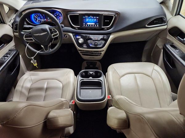2021 CHRYSLER VOYAGER LXI — CKPT