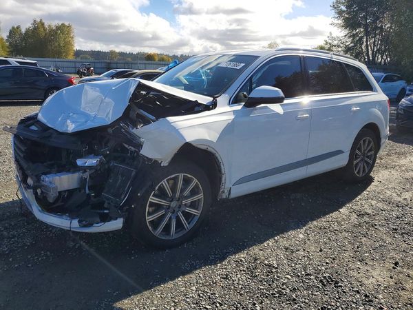 2017 AUDI Q7 quattro Premium Plus — Front 3/4