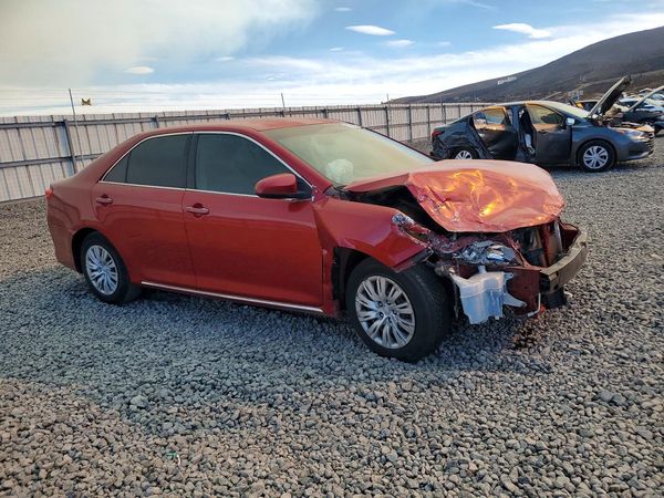 2012 TOYOTA CAMRY — Passenger 3/4