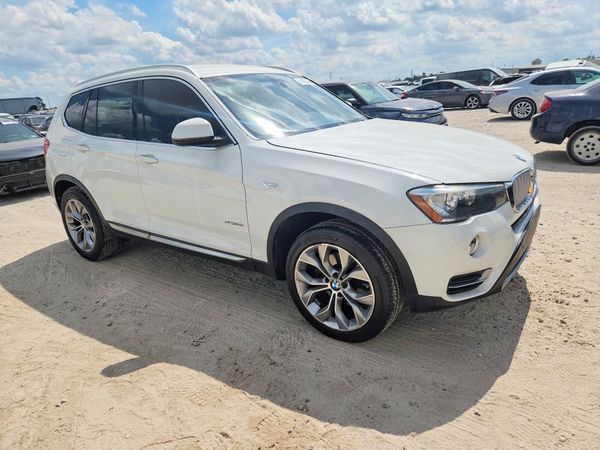 2017 BMW X3 sDrive28i — Passenger 3/4