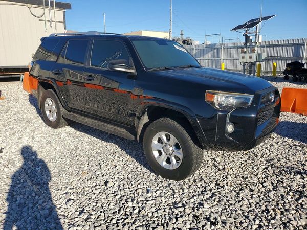 2015 TOYOTA 4RUNNER Base Grade — Passenger 3/4