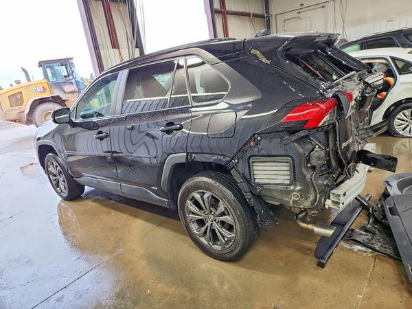 2022 TOYOTA RAV4 XLE Premium — DSRA
