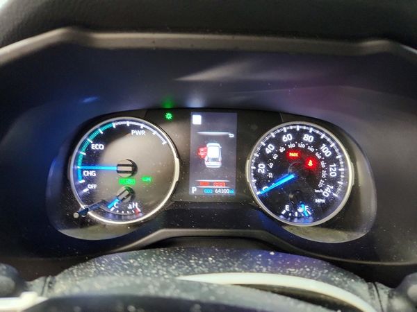 2022 TOYOTA RAV4 XLE Premium — ODOM