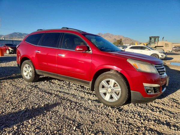 2014 CHEVROLET TRAVERSE 2LT — Passenger 3/4