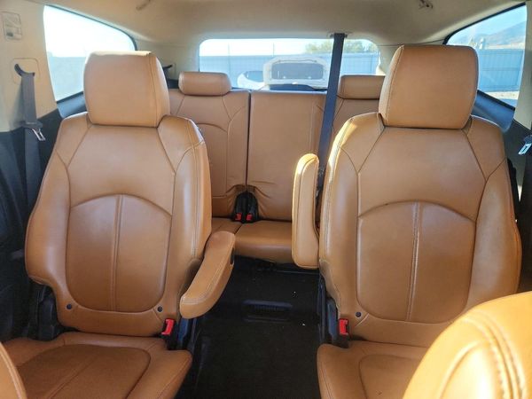 2014 CHEVROLET TRAVERSE 2LT — SUVN