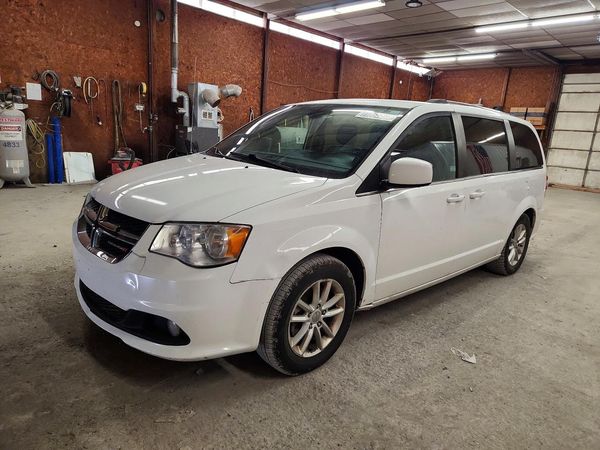 2019 DODGE GRAND CARAVAN SXT — Front 3/4