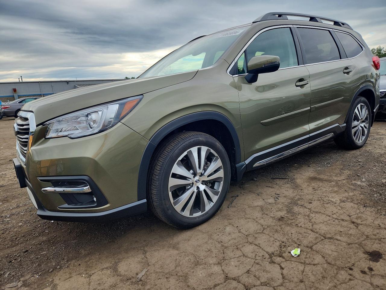 2022 SUBARU ASCENT Limited 7 — Front 3/4