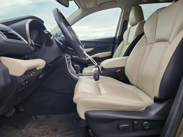 2022 SUBARU ASCENT Limited 7 — DENT